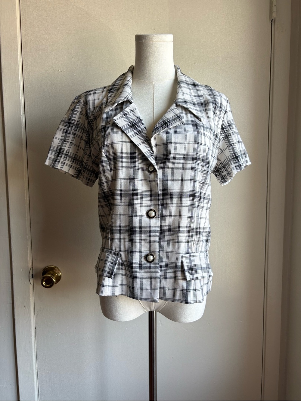 80s plaid short sleeve button front